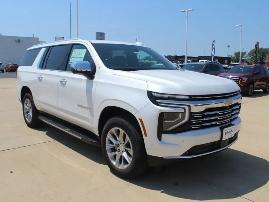 2025 Chevrolet Suburban Premier photo 1