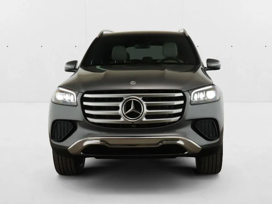 2025 Mercedes Benz GLS 450 4MATIC photo 1