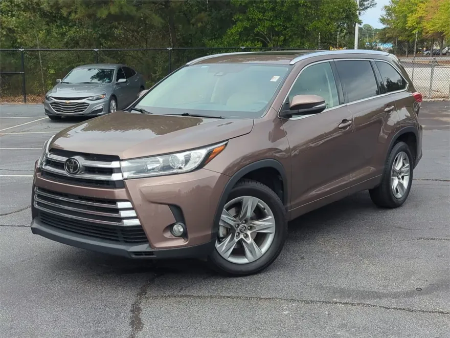 2017 Toyota Highlander Limited photo 1