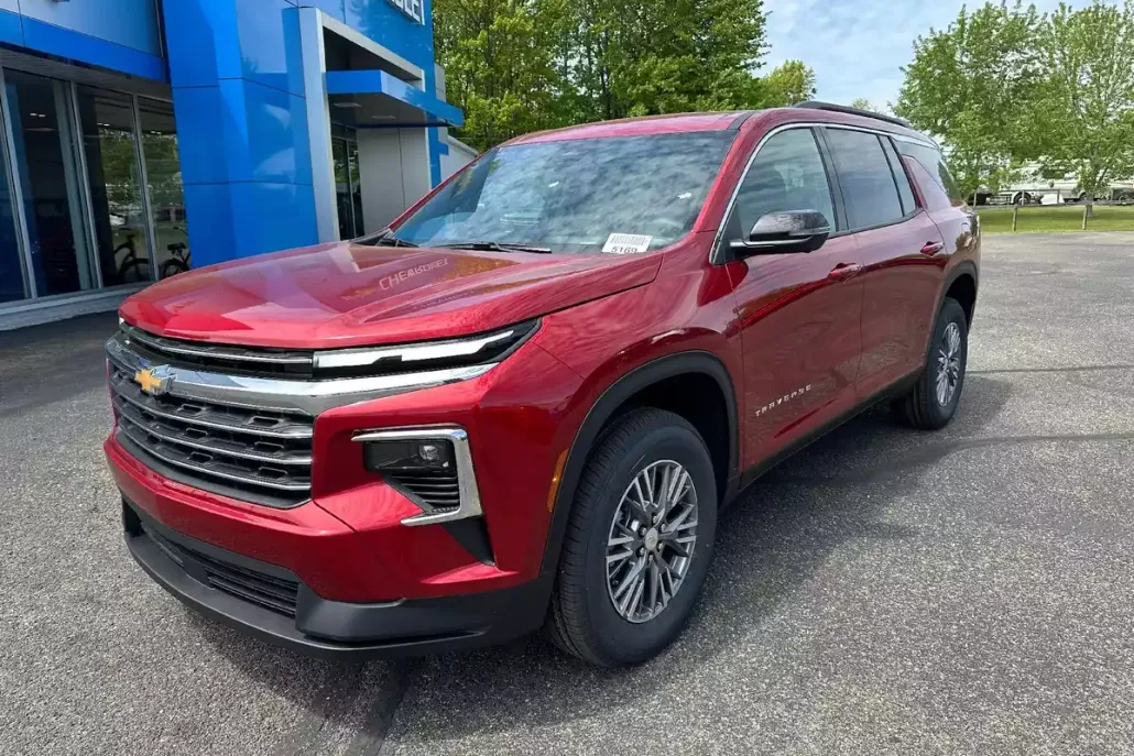 2025 Chevrolet Traverse photo 1