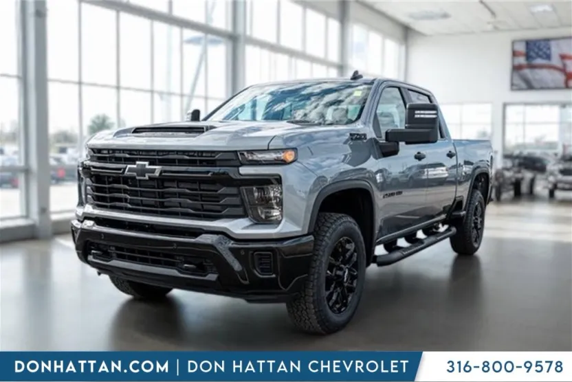 2026 Chevrolet Silverado 2500HD Custom photo 1