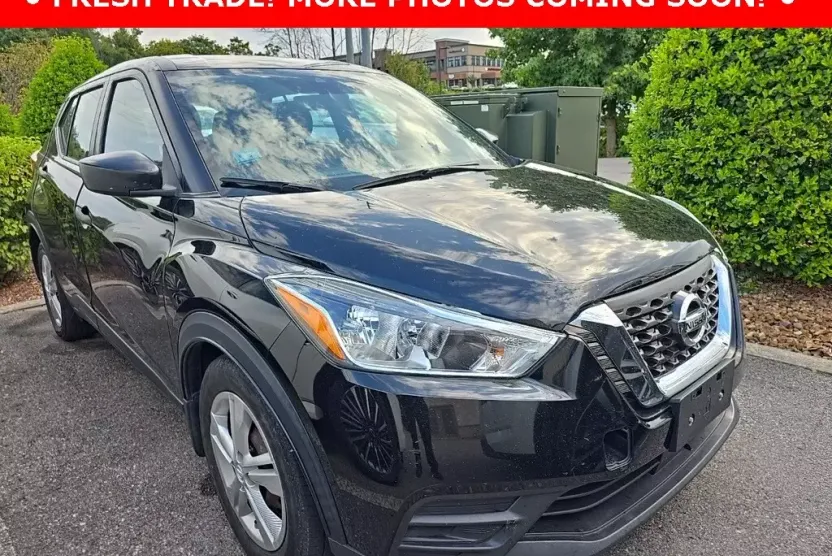 2020 Nissan Kicks S photo 1