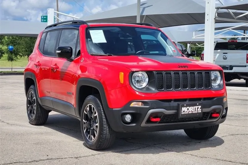 2023 Jeep Renegade Trailhawk photo 1