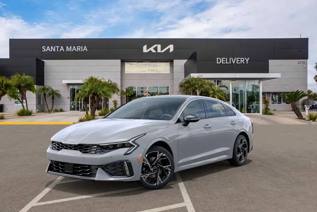 2025 Kia K5 GT-Line photo 1