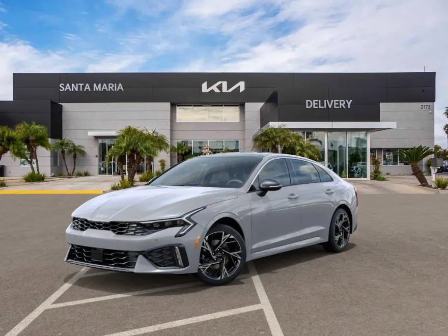 2025 Kia K5 GT-Line photo 1