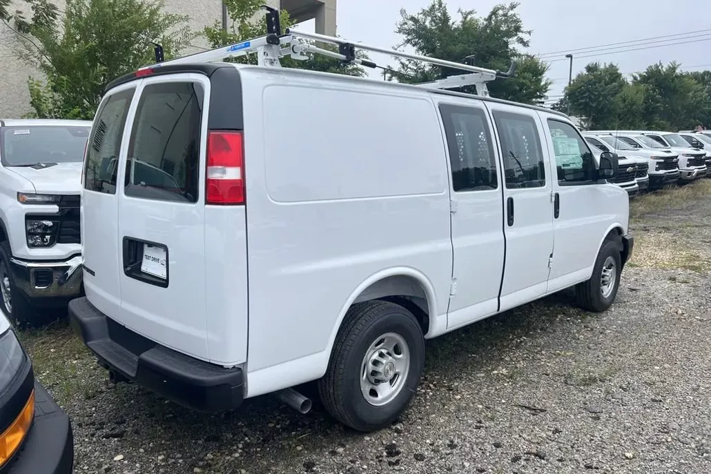 2025 Chevrolet Express Cargo 2500 Work Van photo 1