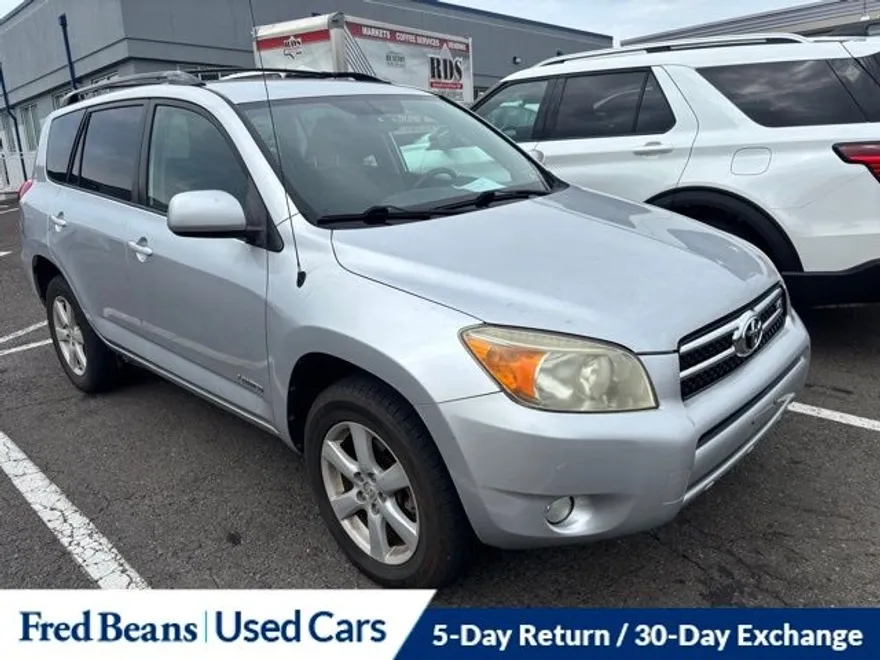 2007 Toyota RAV4 Limited photo 1