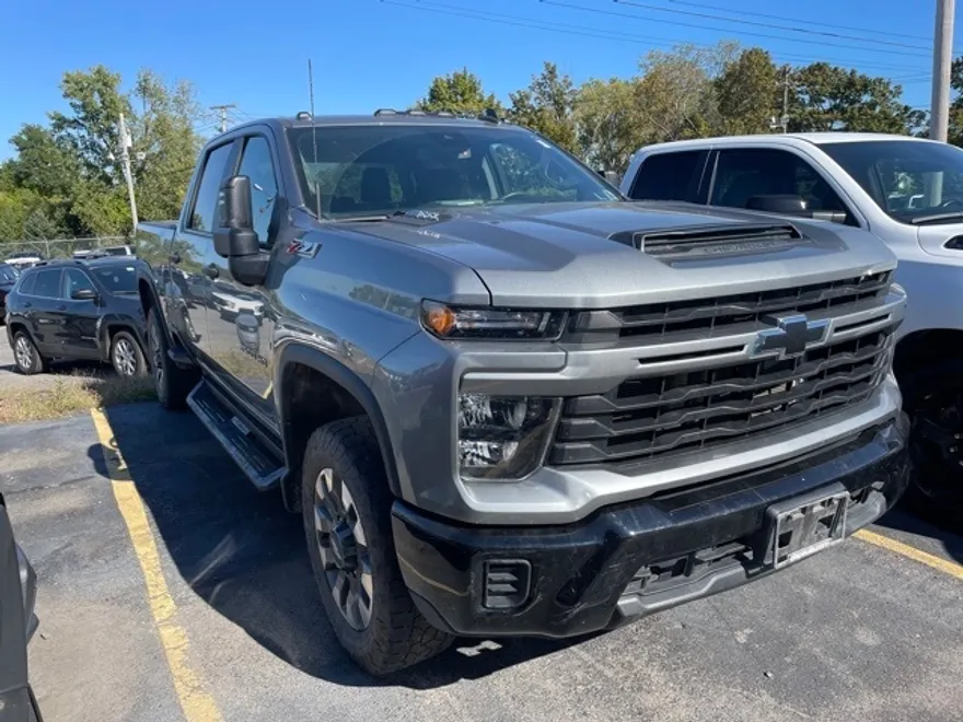 2024 Chevrolet Silverado 2500HD photo 1