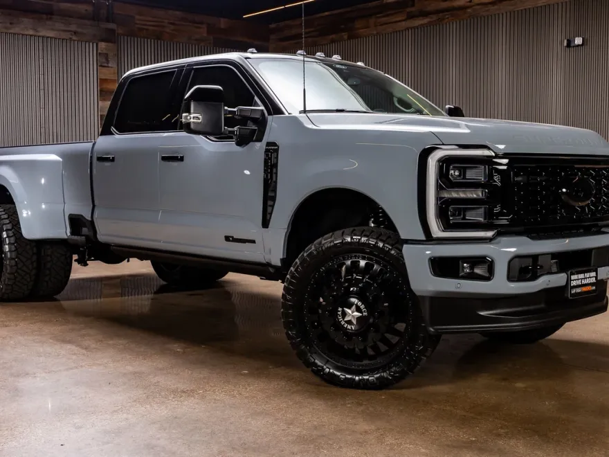 2026 Ford F-350 photo 1