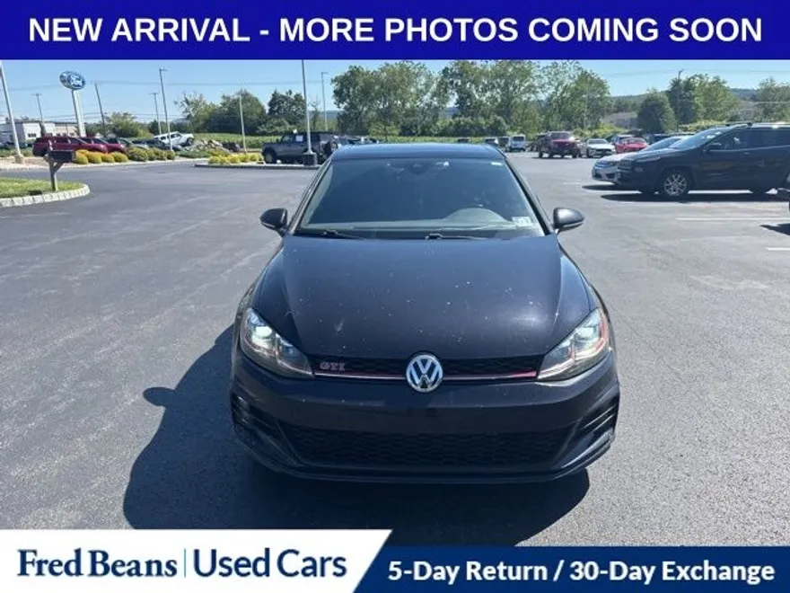 2019 Volkswagen Golf GTI photo 1