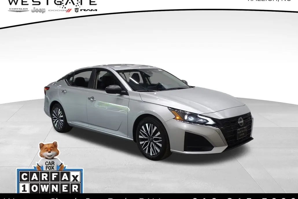 2024 Nissan Altima 2.5 SV photo 1