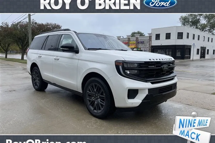 2025 Ford Expedition Platinum photo 1