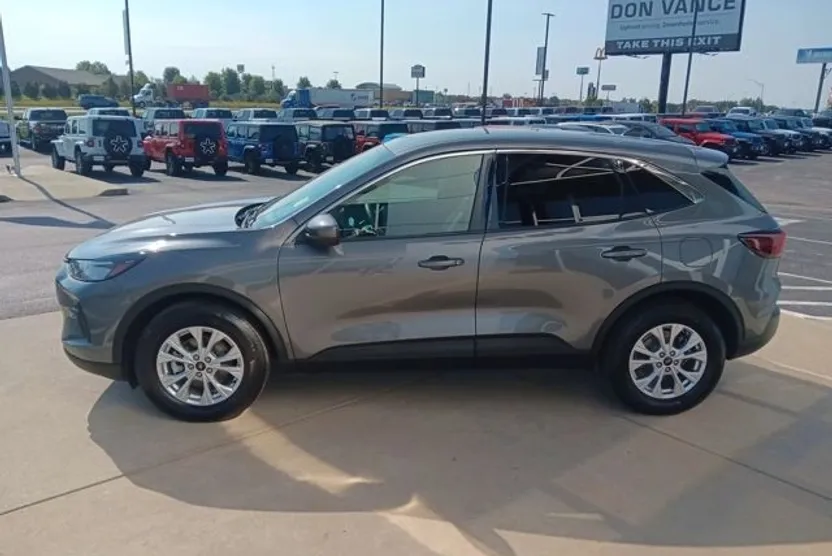 2023 Ford Escape Active photo 1