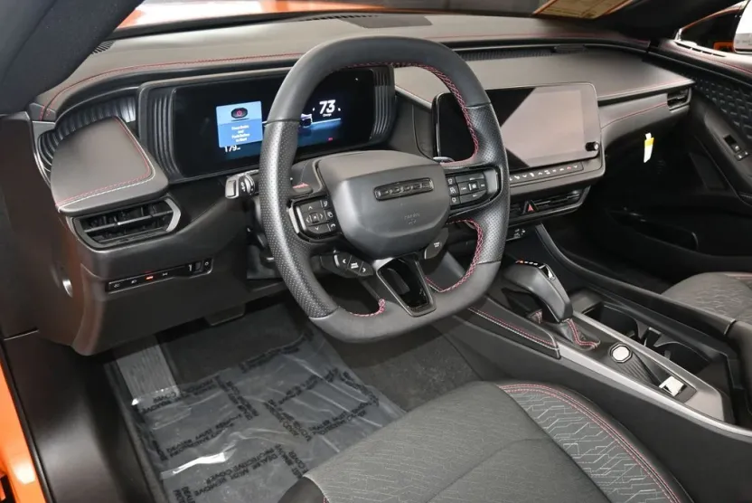 2025 Dodge Charger R/T photo 1