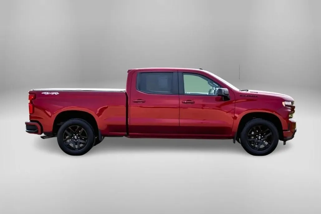 2022 Chevrolet Silverado 1500 RST photo 1