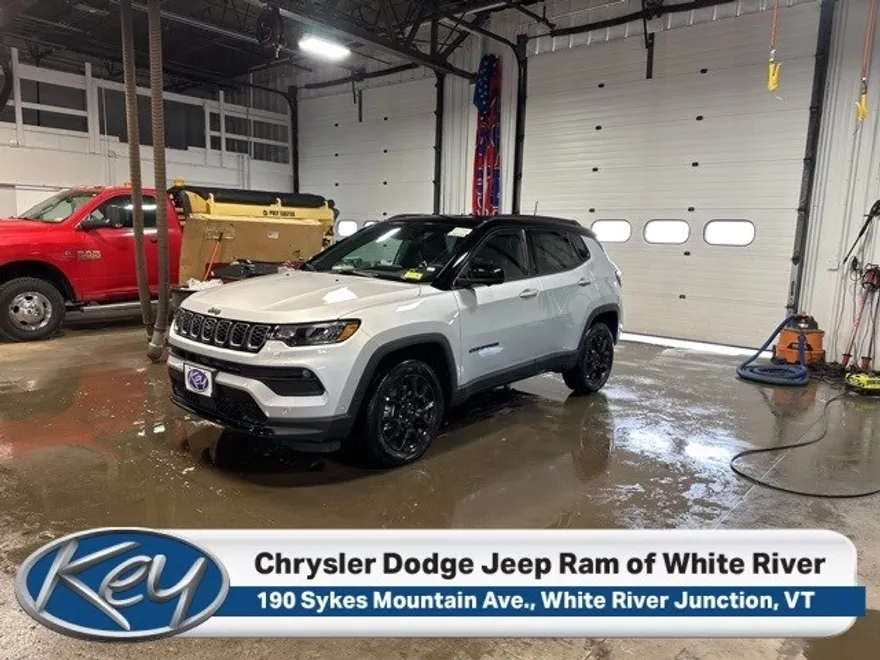 2024 Jeep Compass Latitude Altitude Special Edition photo 1