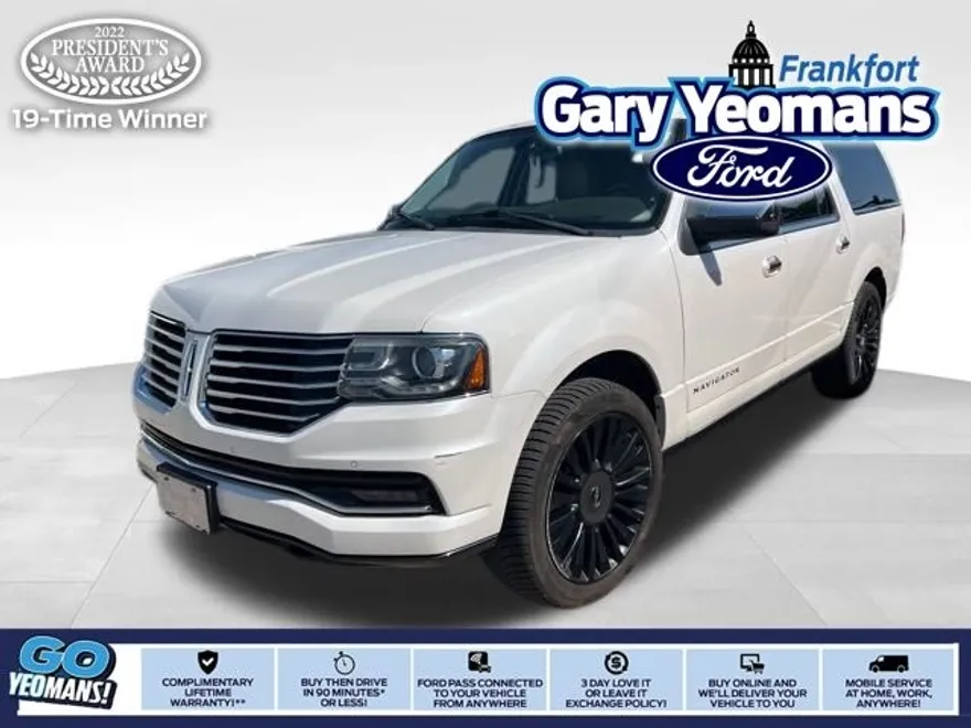 2015 Lincoln Navigator L Base photo 1
