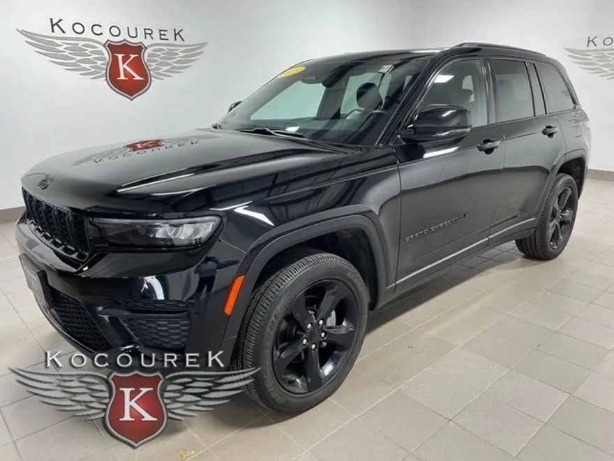 2023 Jeep Grand Cherokee Altitude photo 1