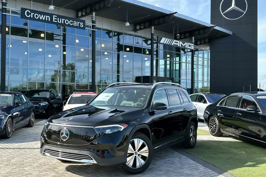 2024 Mercedes Benz EQB 300 4MATIC photo 1