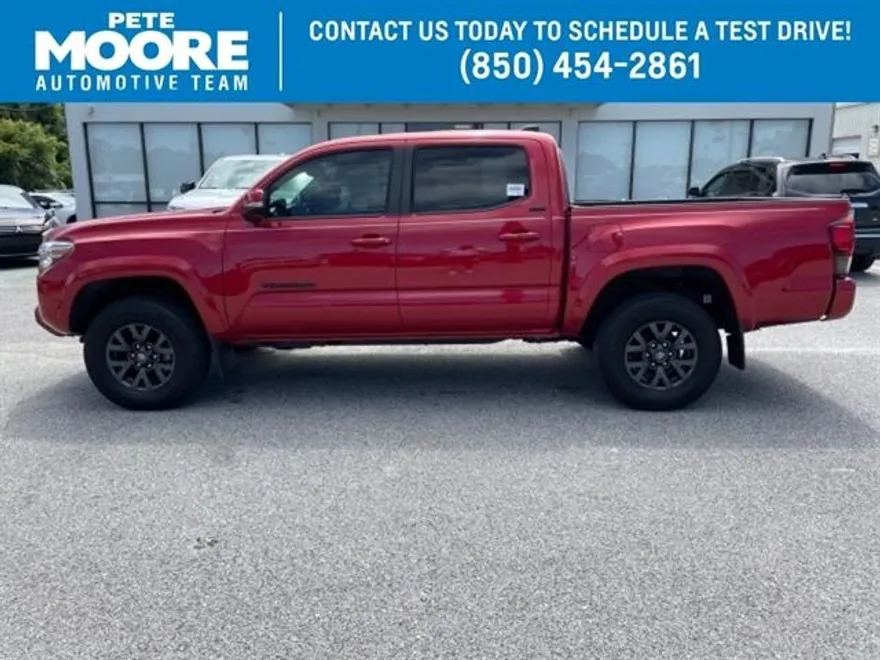 2022 Toyota Tacoma SR5 V6 photo 1
