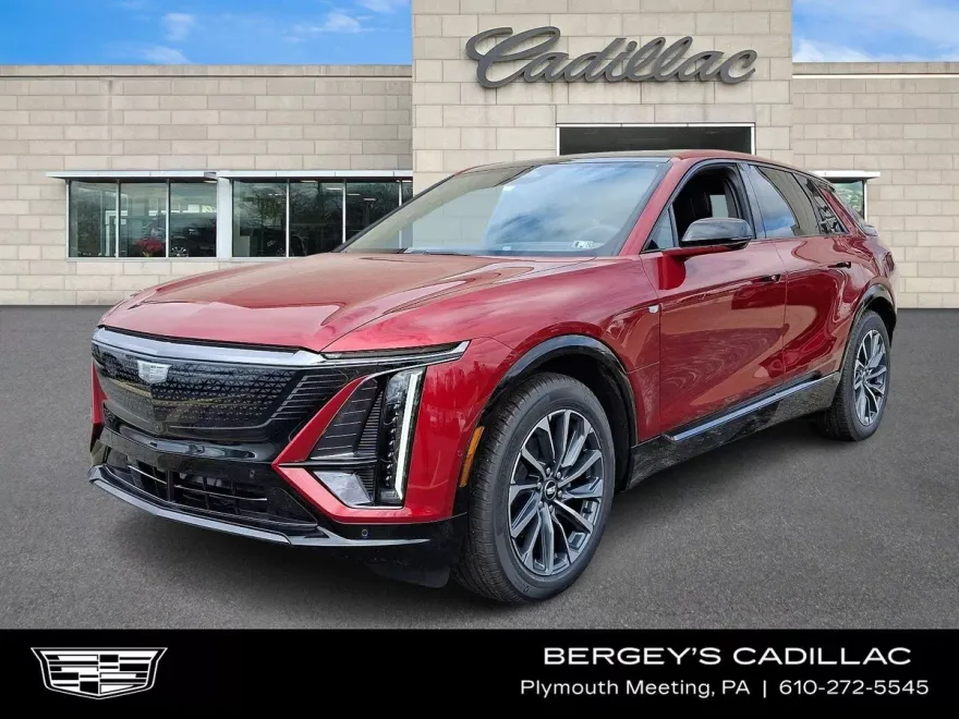 2025 Cadillac Lyriq Sport photo 1