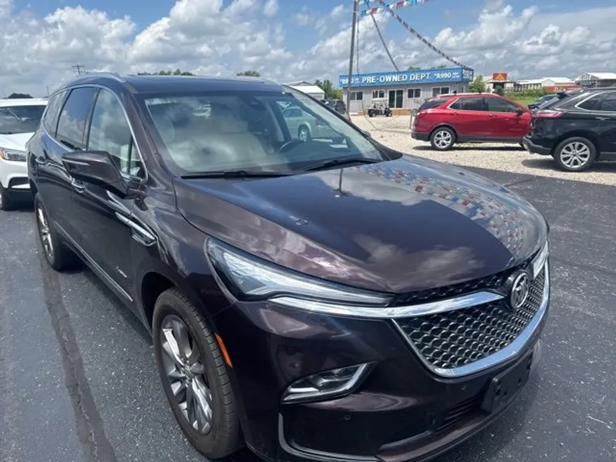 2023 Buick Enclave Avenir photo 1