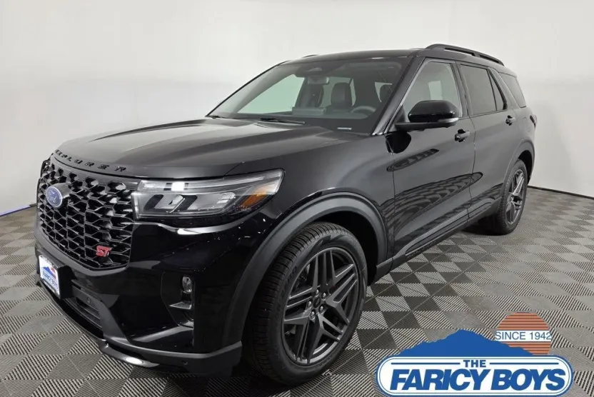 2025 Ford Explorer ST photo 1