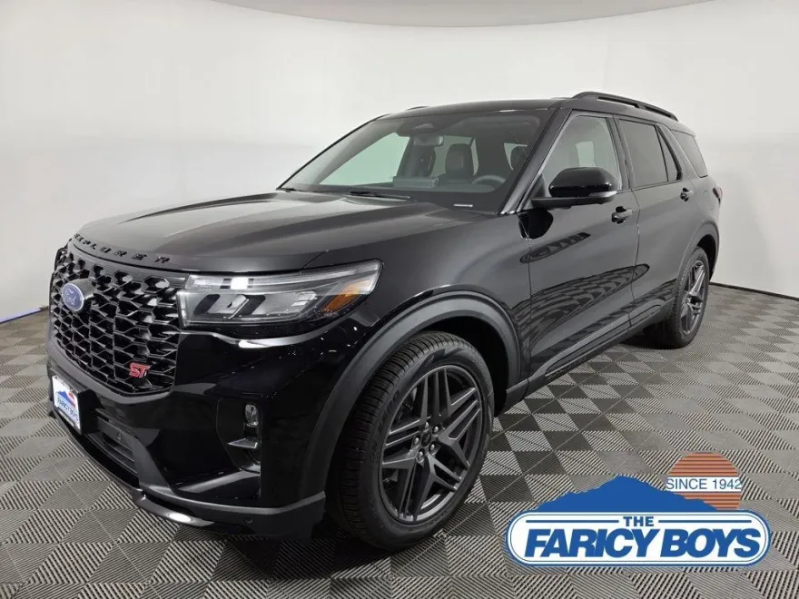 2025 Ford Explorer ST photo 1