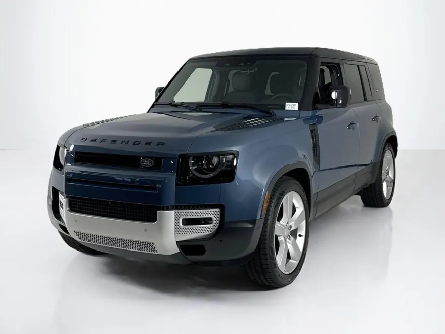 2024 Land Rover Defender 110 SE photo 1