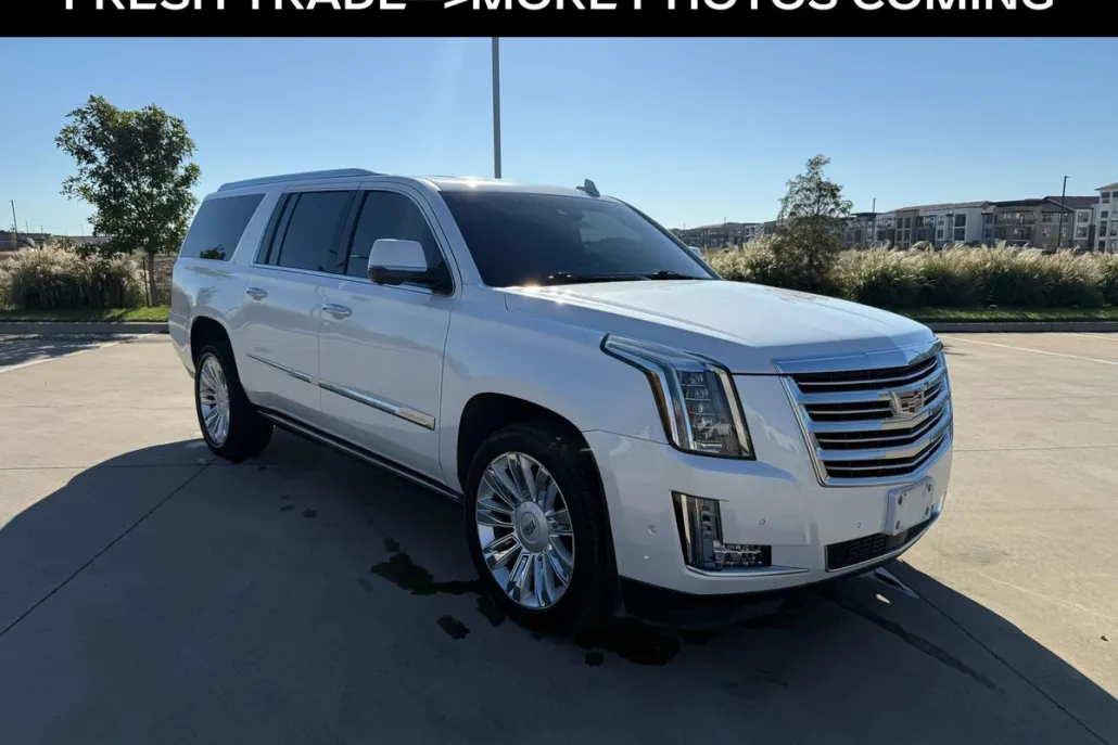 2018 Cadillac Escalade ESV Platinum photo 1