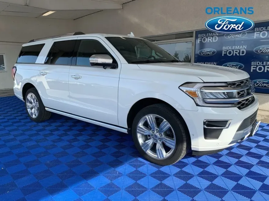2024 Ford Expedition MAX Platinum photo 1