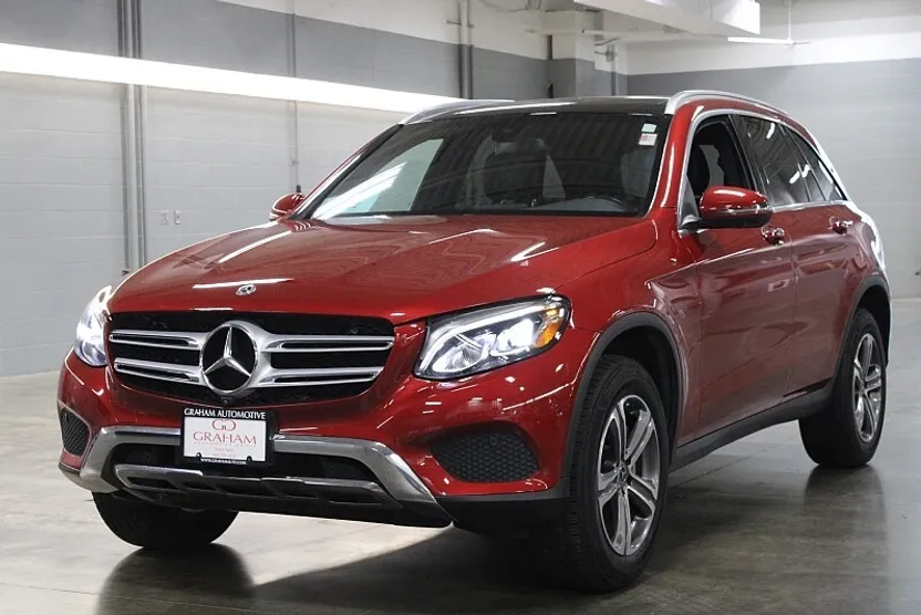 2018 Mercedes Benz GLC 300 photo 1