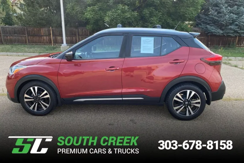 2018 Nissan Kicks SR photo 1