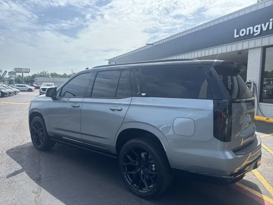2024 Cadillac Escalade Sport photo 1