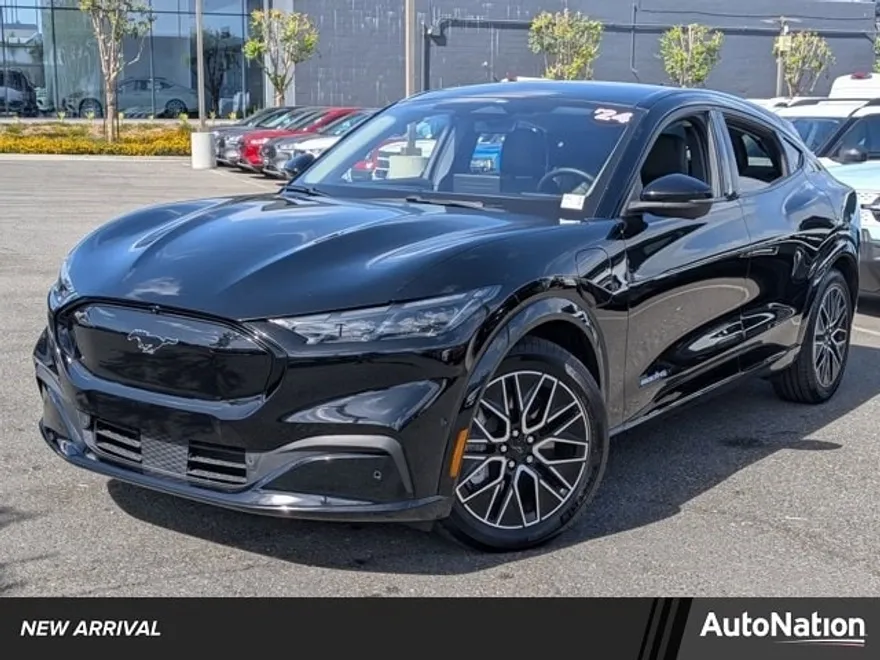 2024 Ford Mustang Mach-E Premium photo 1