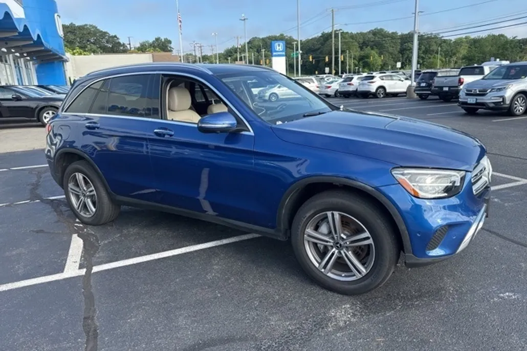 2022 Mercedes Benz GLC 300 4MATIC photo 1