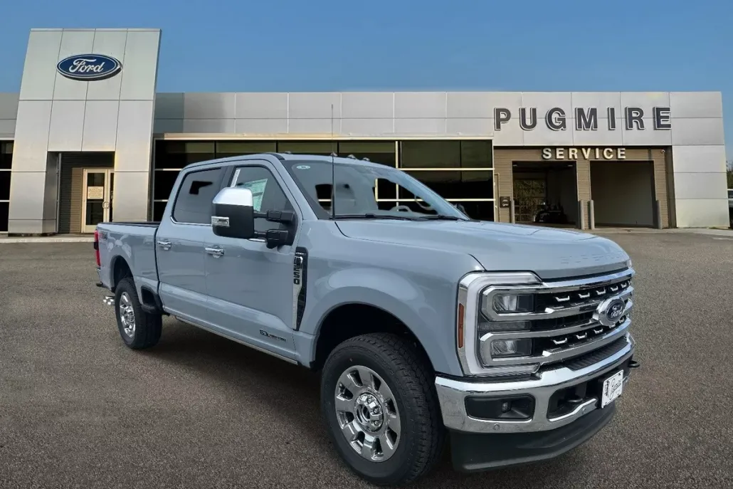 2025 Ford F-250 Lariat photo 1