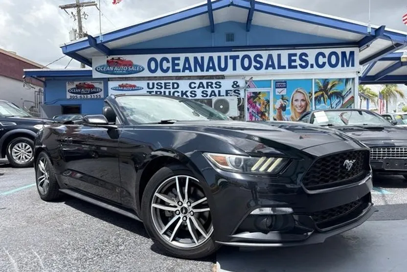 2016 Ford Mustang EcoBoost Premium photo 1