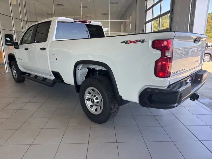 2025 Chevrolet Silverado 3500HD Work Truck photo 1