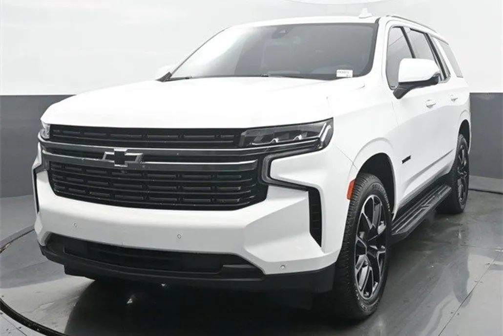 2022 Chevrolet Tahoe RST photo 1