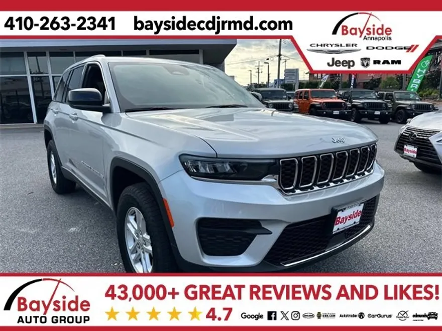 2024 Jeep Grand Cherokee Laredo photo 1