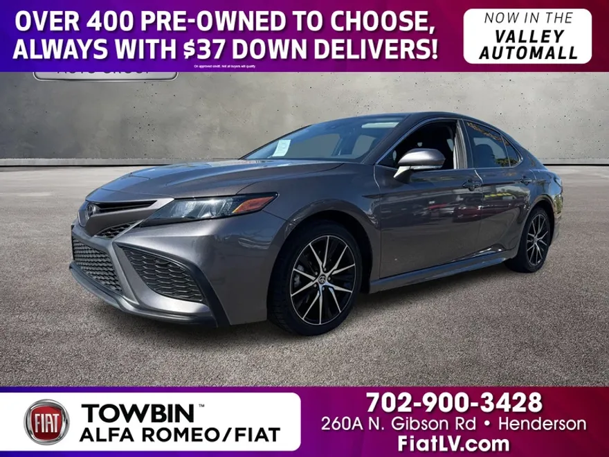 2022 Toyota Camry SE photo 1