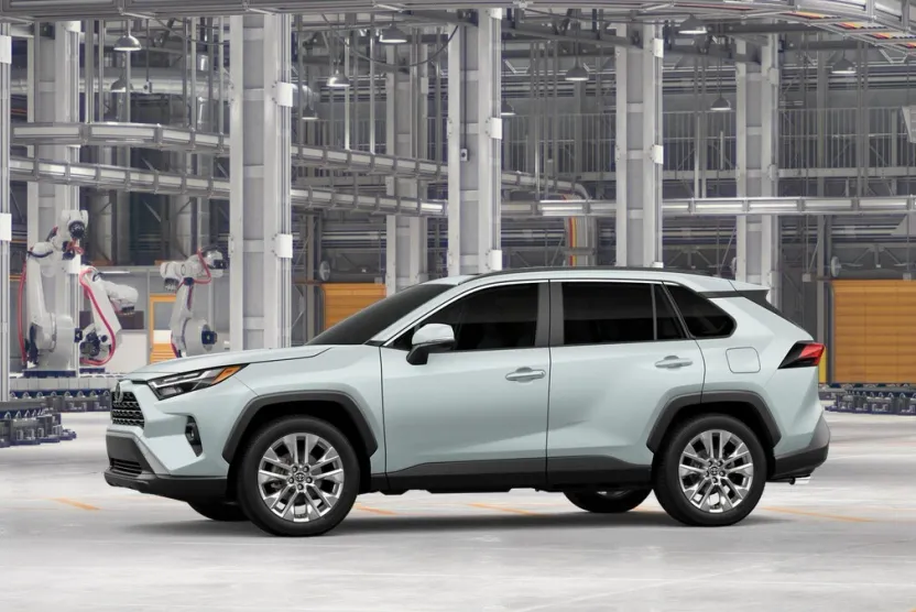 2025 Toyota RAV4 XLE Premium photo 1