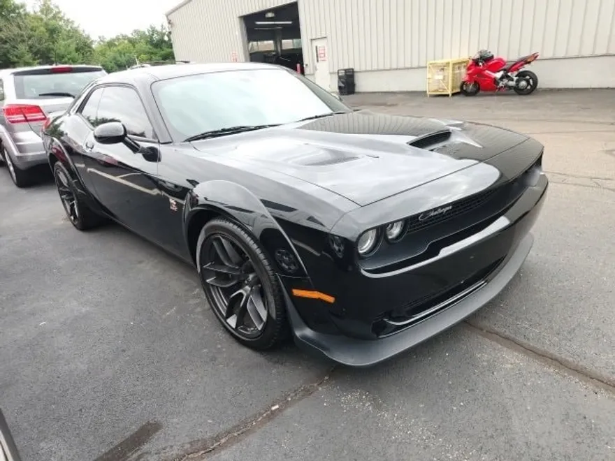 2022 Dodge Challenger R/T Scat Pack Widebody photo 1