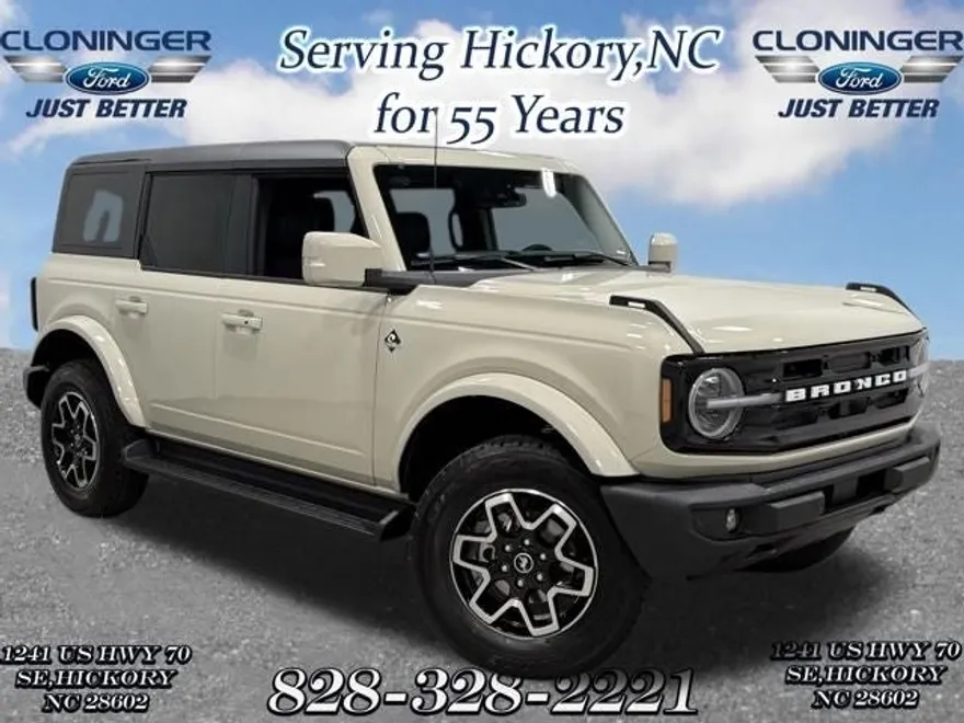 2025 Ford Bronco Outer Banks photo 1