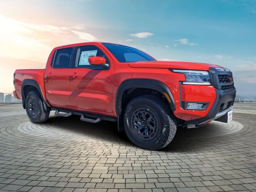 2025 Nissan Frontier Crew Cab PRO-4X photo 1