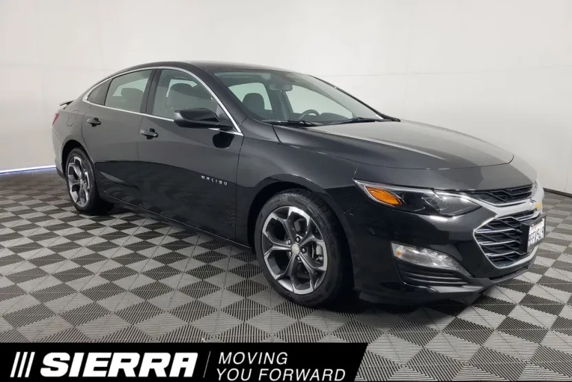2022 Chevrolet Malibu 1LT photo 1