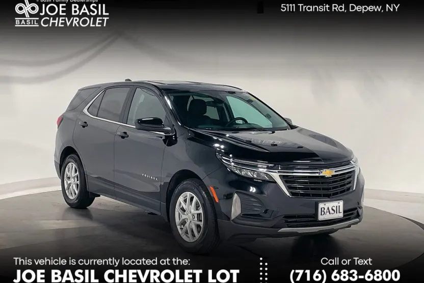 2023 Chevrolet Equinox LT photo 1