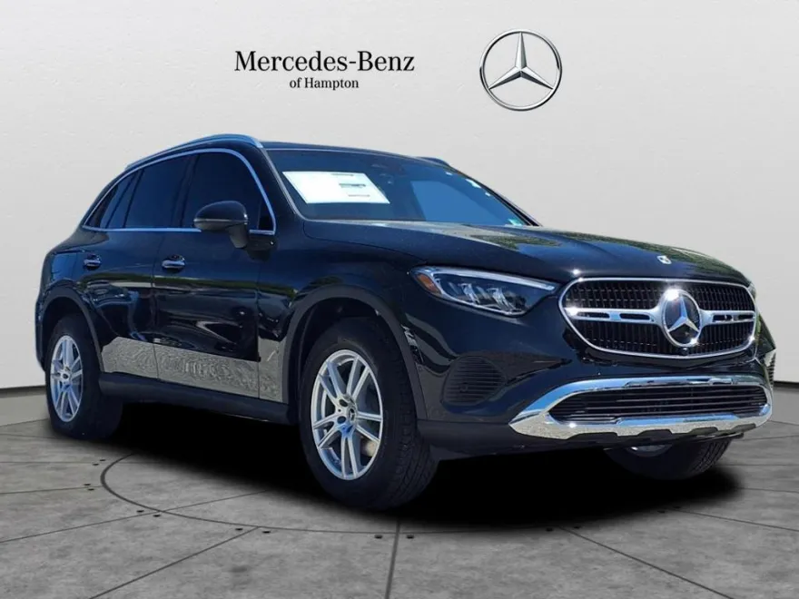 2025 Mercedes Benz GLC 300 photo 1