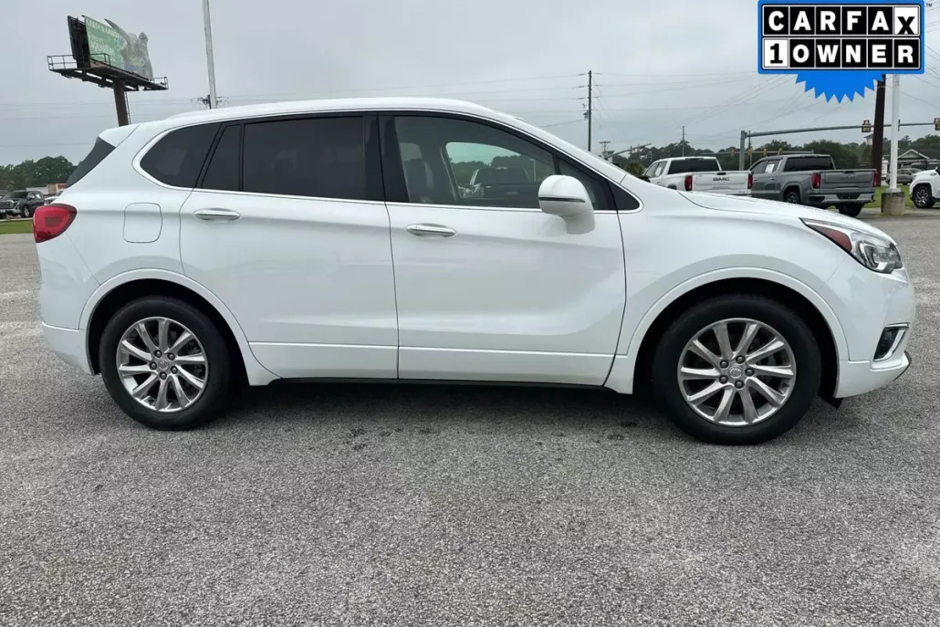 2020 Buick Envision Essence photo 1